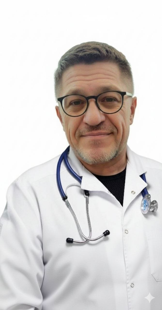 Фото врача Казаков Евгений Константинович, Врач спортивной медицины в медицинском центре Семья, Санкт-Петербург. Опыт работы: 33 года опыта в лечении алкоголизма и наркозависимости